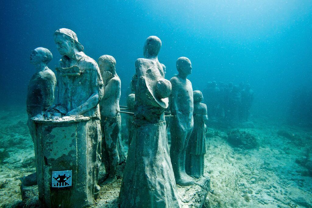 Space Inavder- Under the sea- Photo credit Jason Decaires Taylor