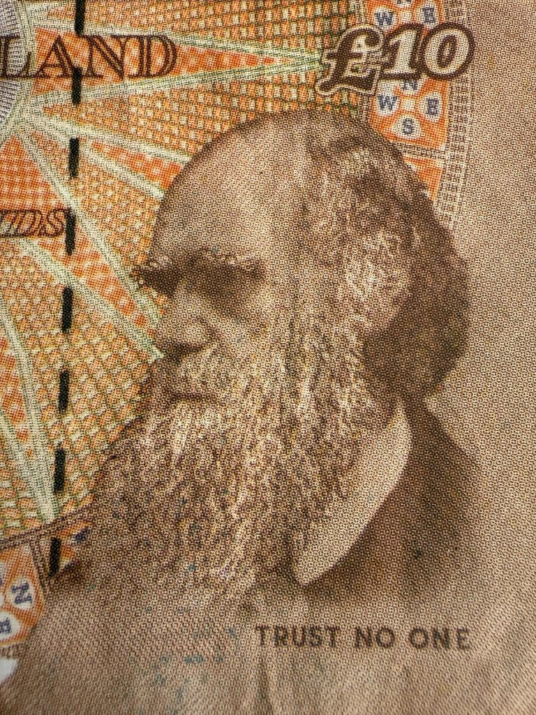 Banksy Di-Faced Tenner reverse with Charles Darwin