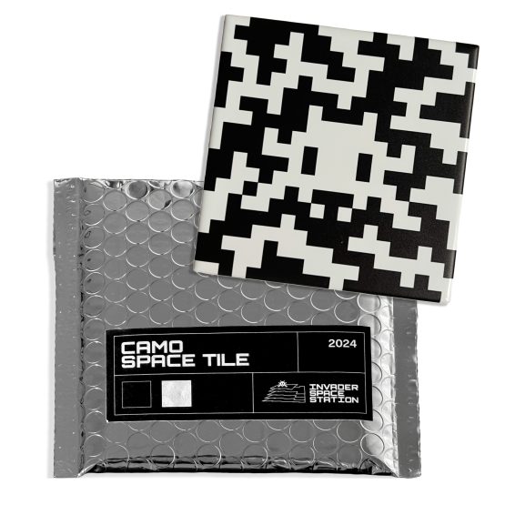 Invader - Camo Space Tile (Black & White)