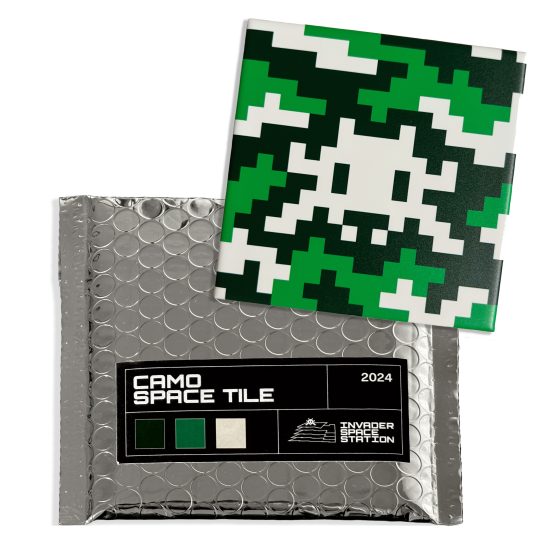 Invader - Camo Space Tile (Black & Green & White)