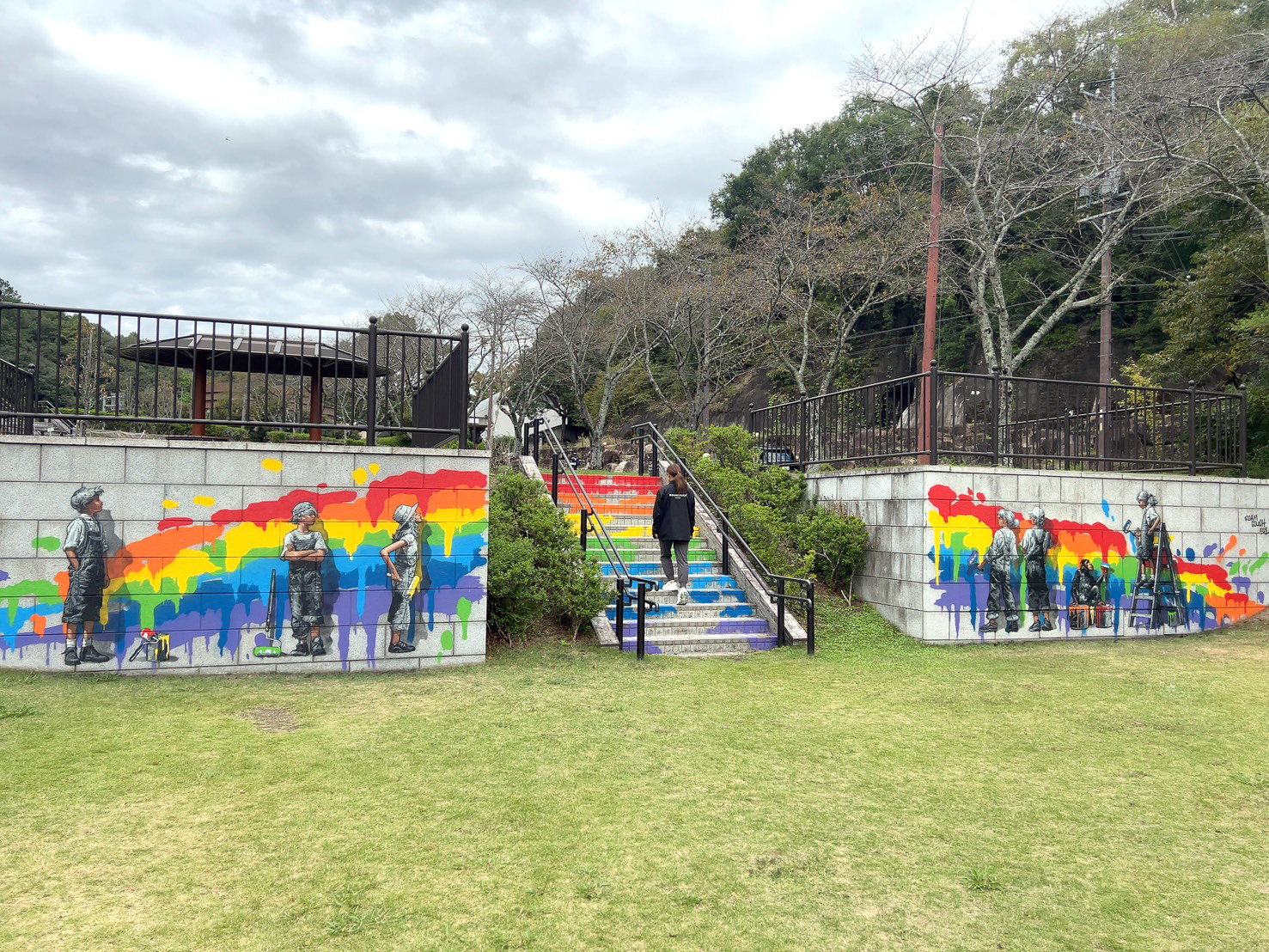 Street artists in the spotlight: RoamCouch mural