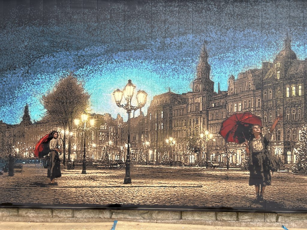 Roamcouch stencil mural Japan European street scene memory theme